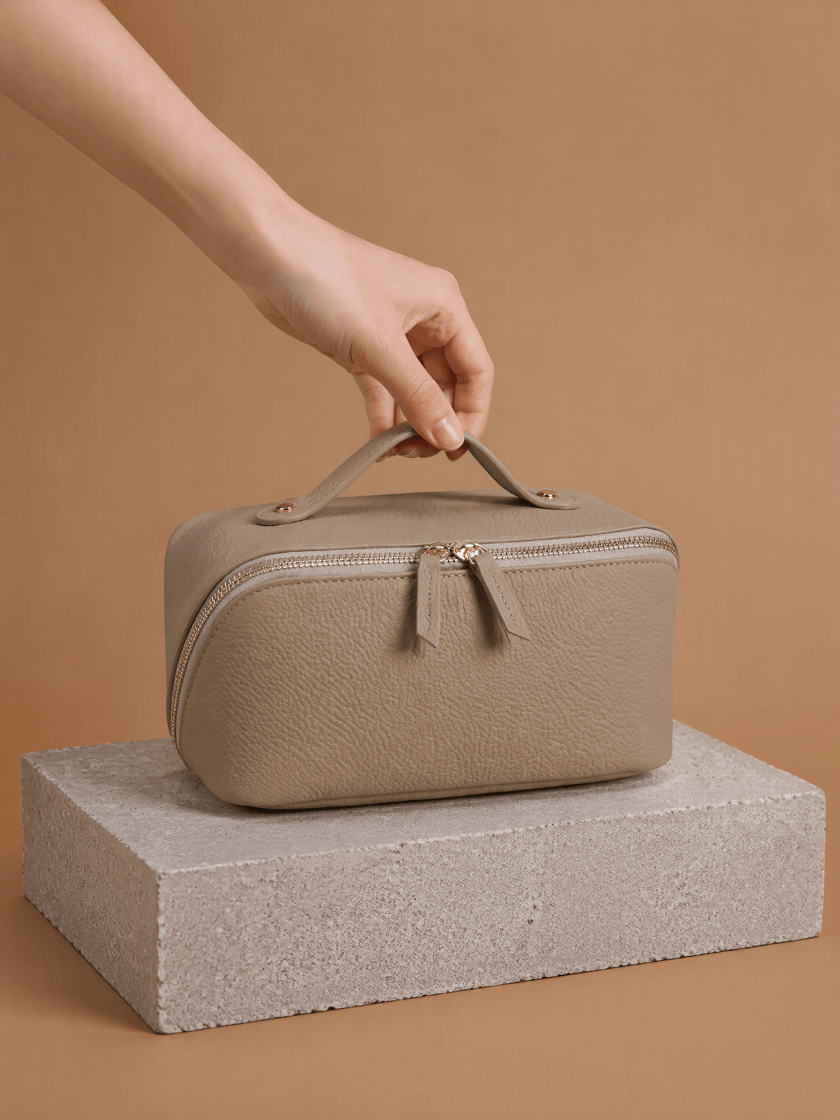 Traveler Leather Organizer Pouch