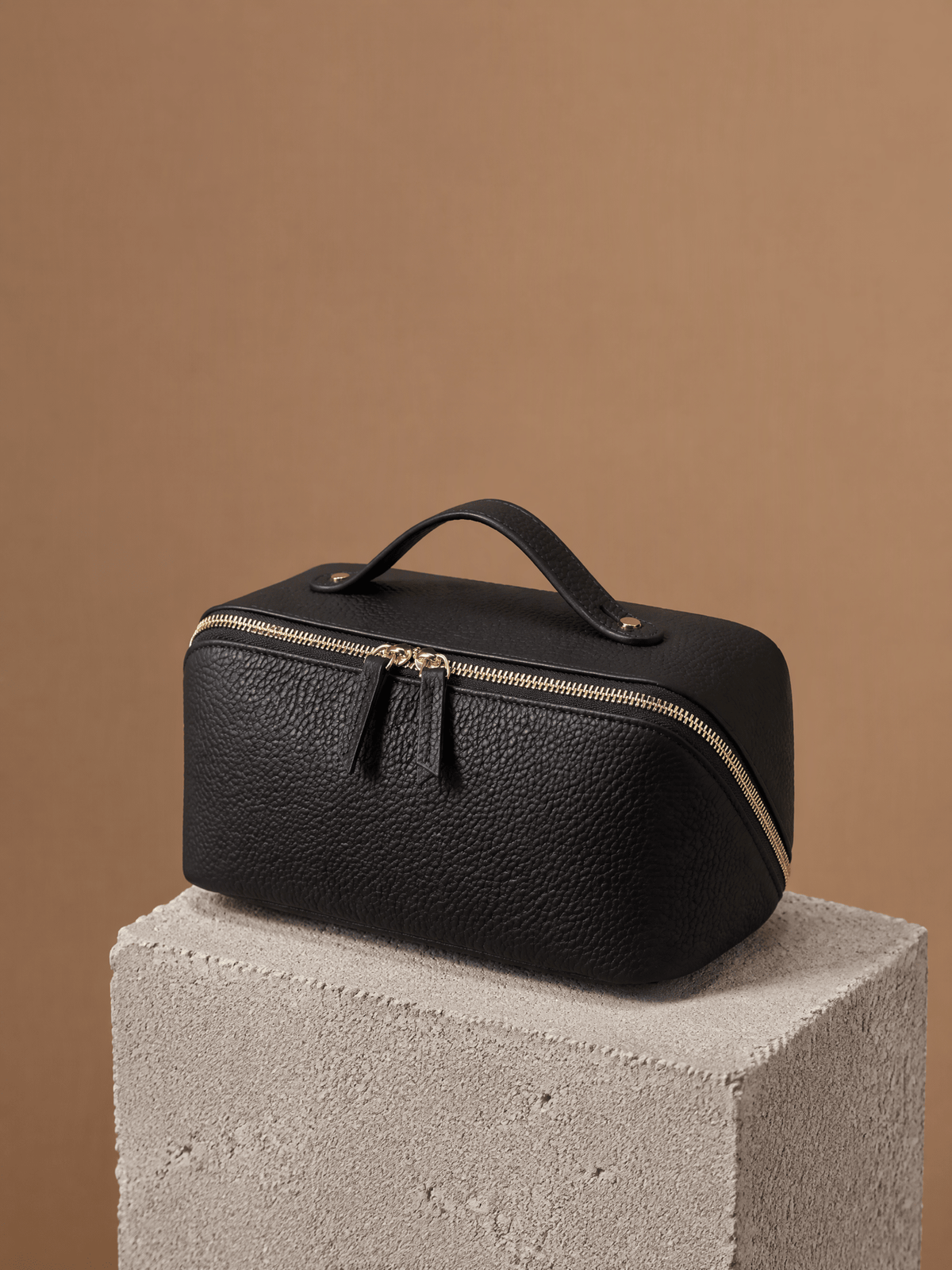 Traveler Leather Organizer Pouch