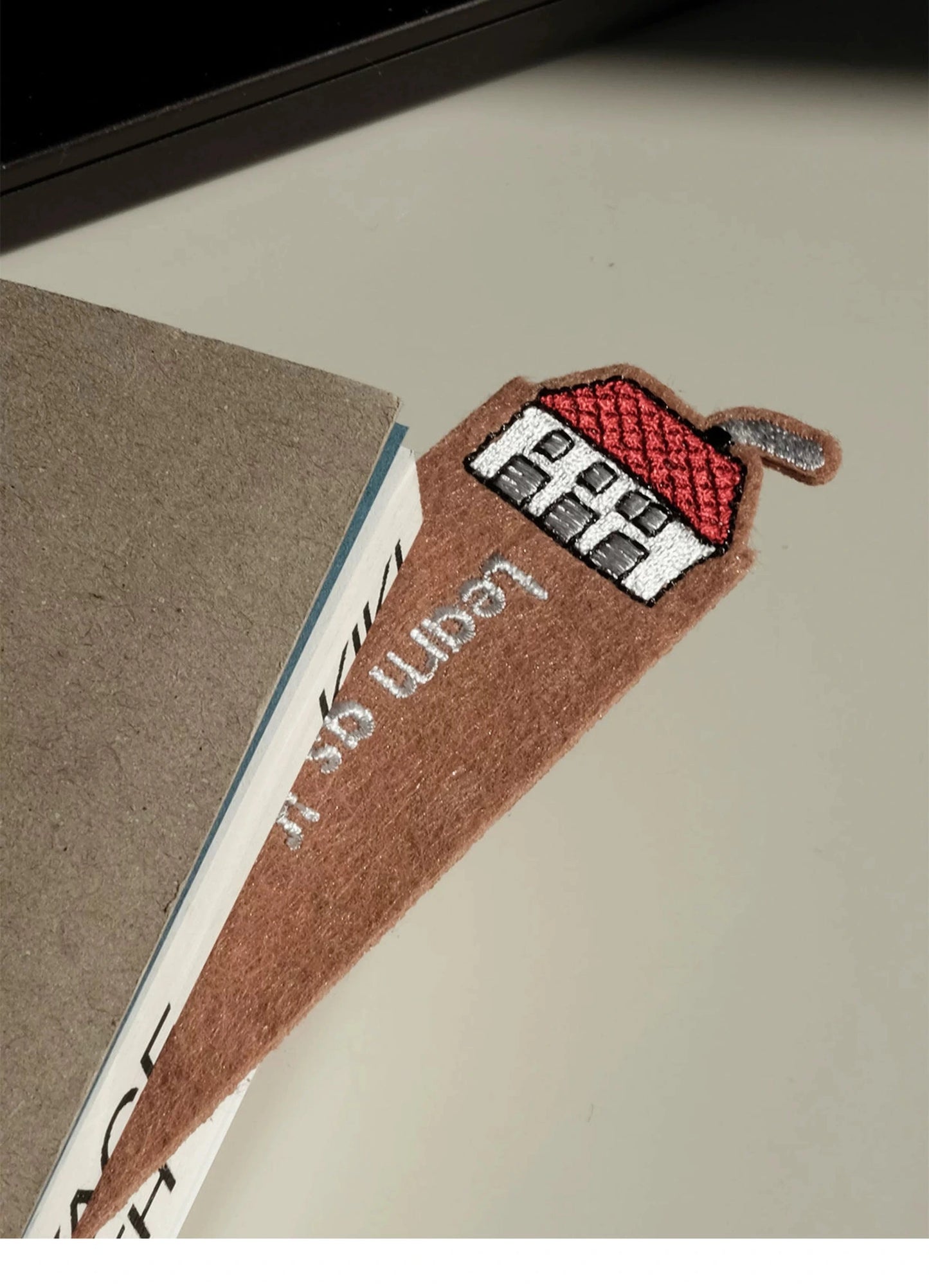 刺繍しおり・オリジナルデザインフェルトしおり