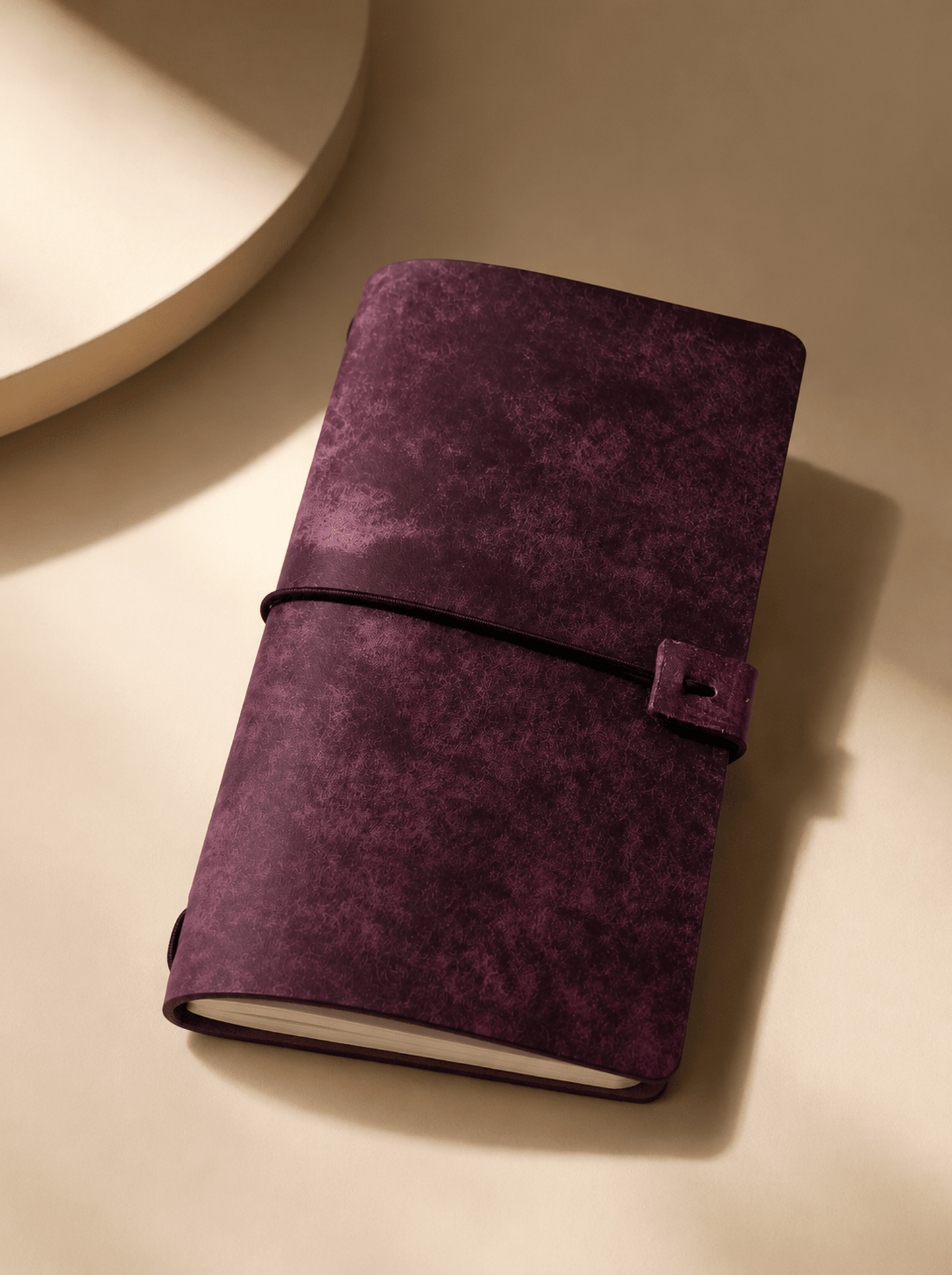 Traveler leather journal