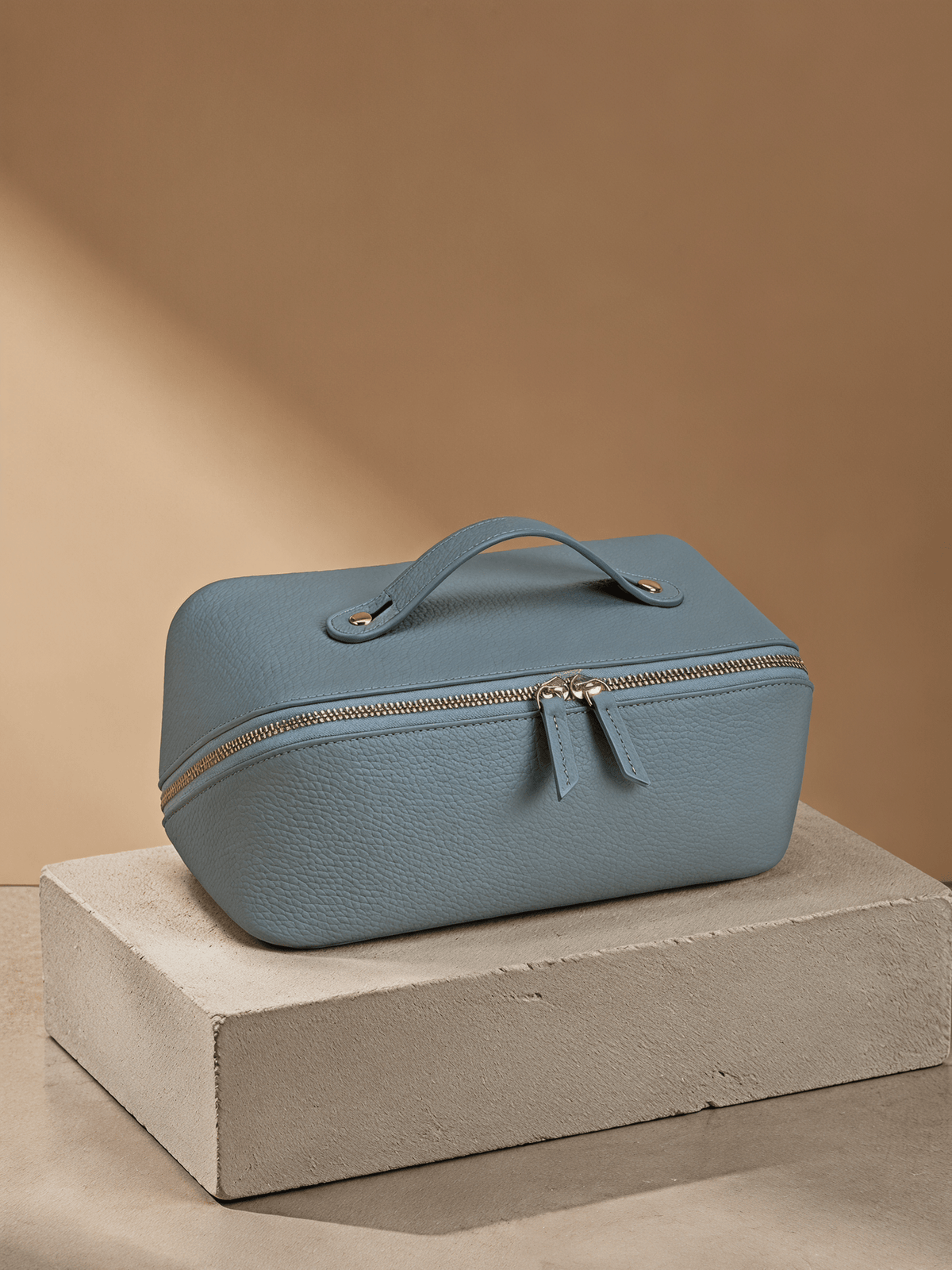 Traveler Leather Organizer Pouch