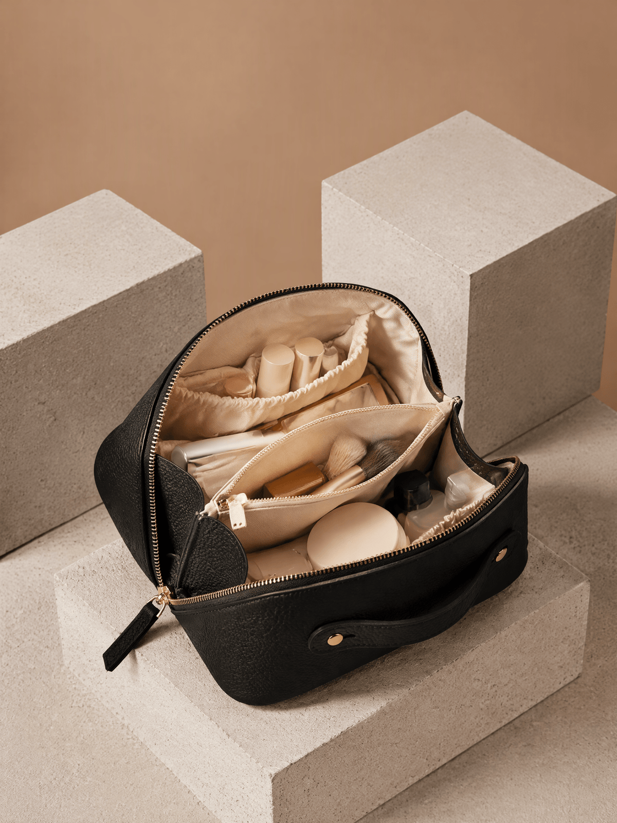 Traveler Leather Organizer Pouch