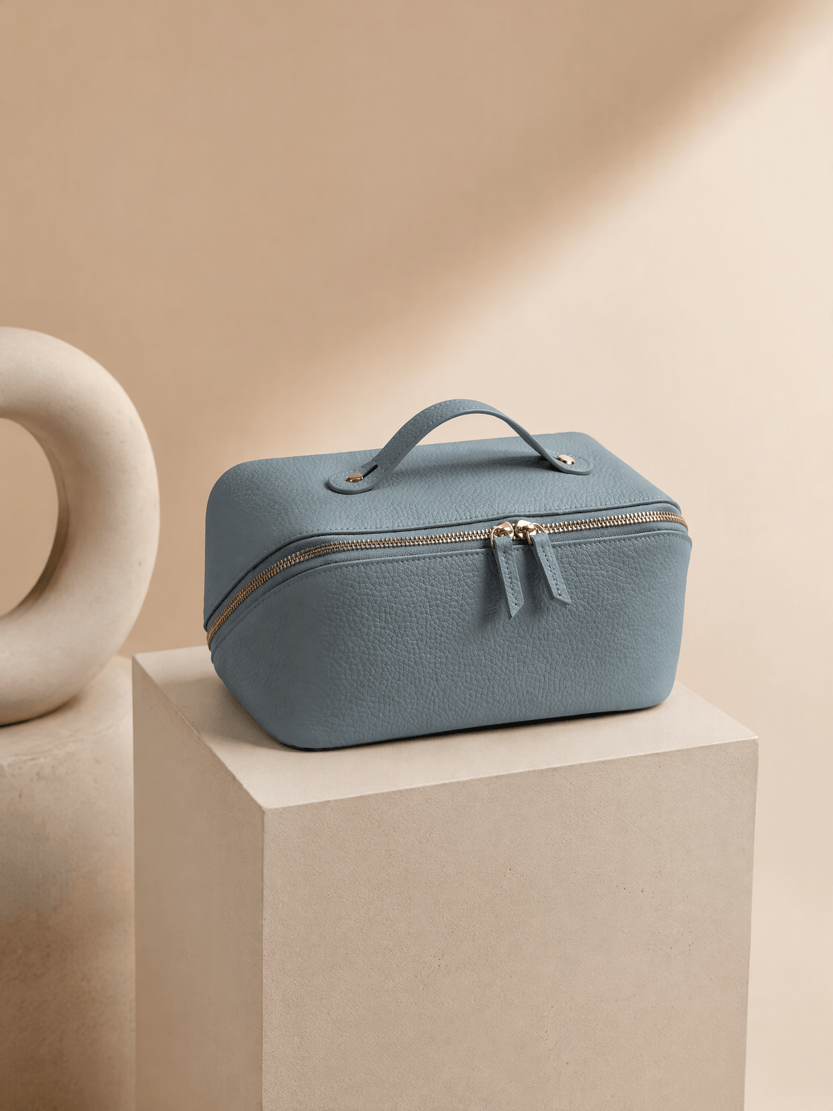 Traveler Leather Organizer Pouch