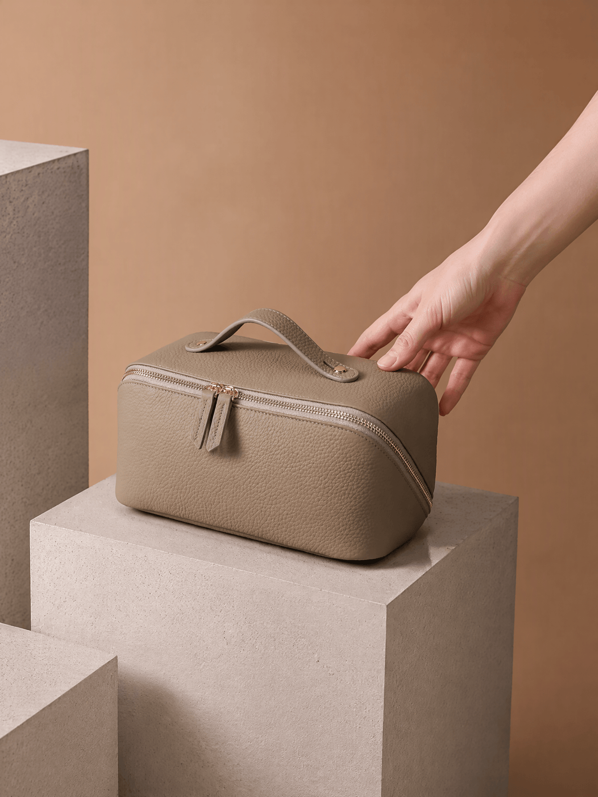 Traveler Leather Organizer Pouch