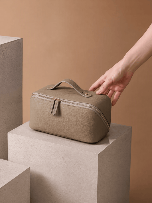 Traveler Leather Organizer Pouch